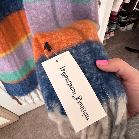 NWT Colorful Striped/ Plaid Scarf with Fringe - Picture 2 of 6